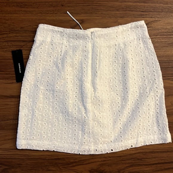 NWT Lulus Adrienne White Eyelet Lace-Up Mini Skirt - Picture 5 of 6